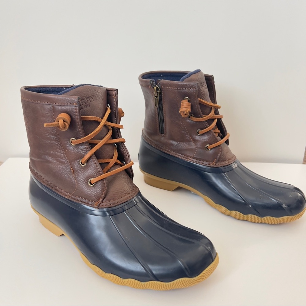 Sperry Saltwater Rain Duck Boots Preppy Fall Fashion Waterproof Girls Sz 5